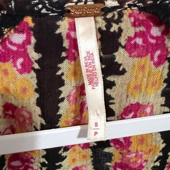 FREE PEOPLE Falling Into You Tunic Top Size Small Embroidered Ruffle Cuff Flowy - Picture 4 of 11